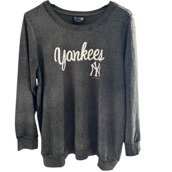 New Era Gray Yankees Sweatshirt - Picture 1 of 6
